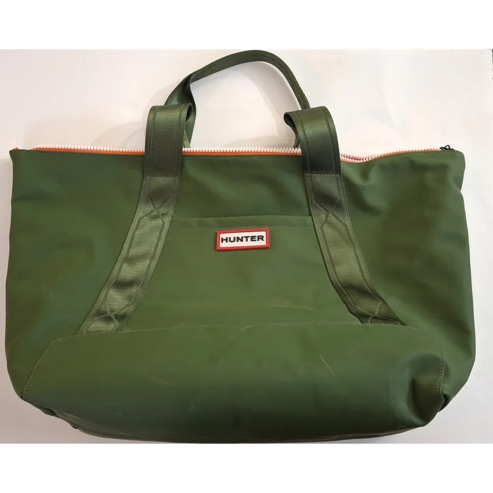 Hunter for Target Green Oversized Zipper Overnight Tote Bag Carryon‎